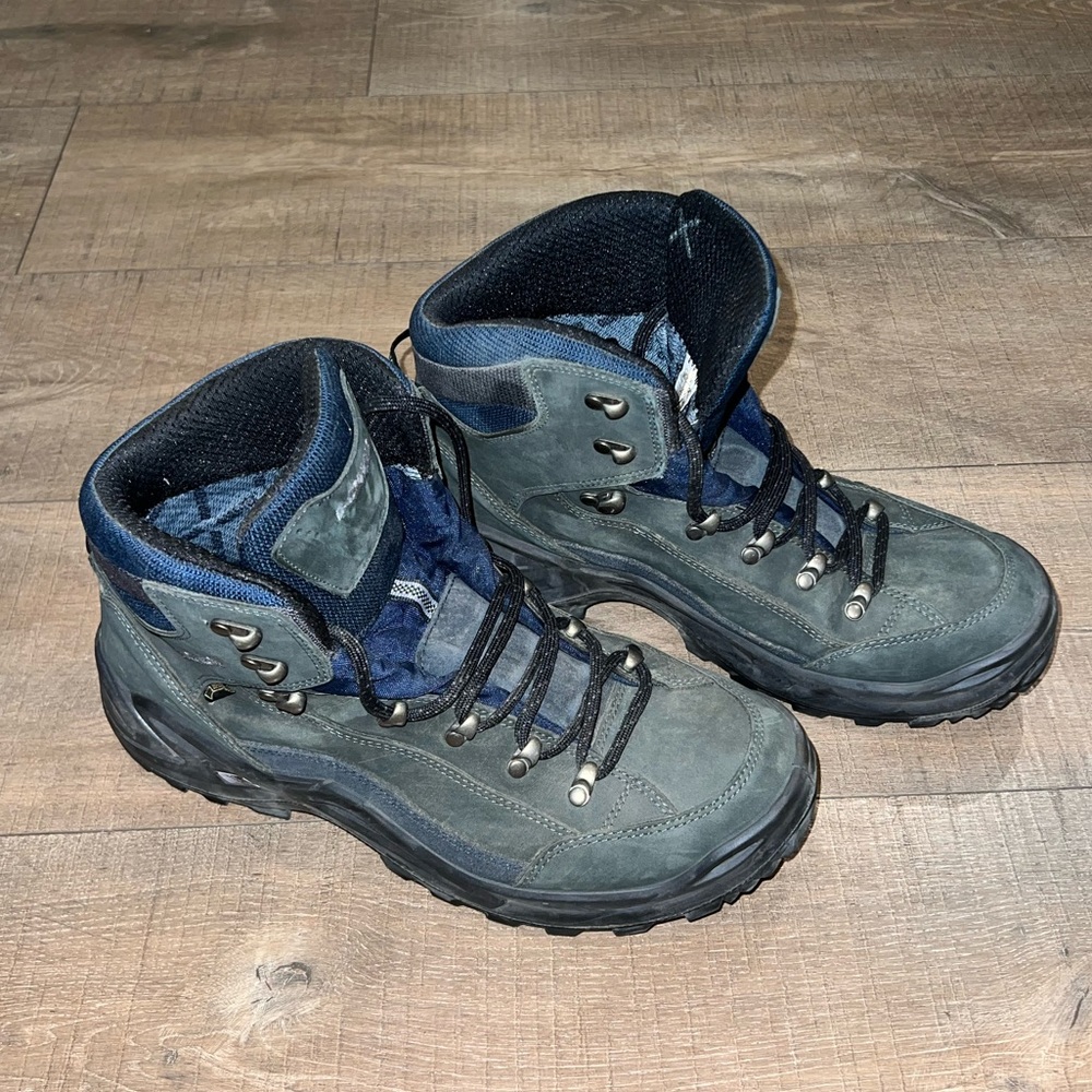 Lowa Renegade GTX hiking boots